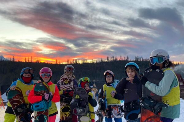 received_989118621679551